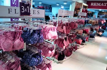 Outlet Flores en Macul: La tienda ofrece ropa interior con hasta un 70% de descuento
