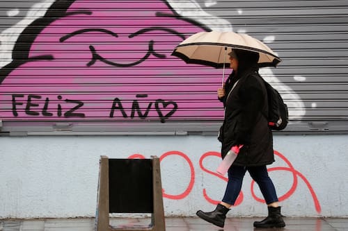 Tres nuevos sistemas frontales llegarán a Chile durante esta semana: ¿Habrá lluvias en Santiago?