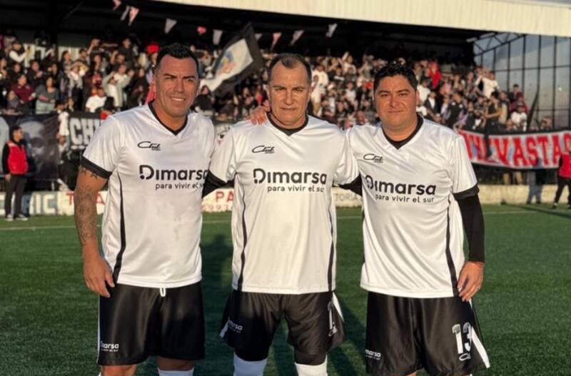 (al centro), quiere llegar al Congreso.