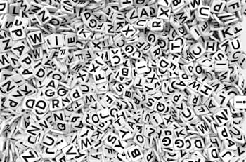 Estas fueron las palabras más usadas por los chilenos en 2024, según la IA