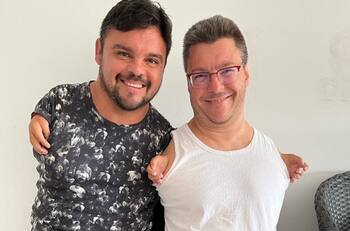 Oscarito relata su especial viaje a España a conocer a una persona con su misma condición: “Como que estaba reticente”