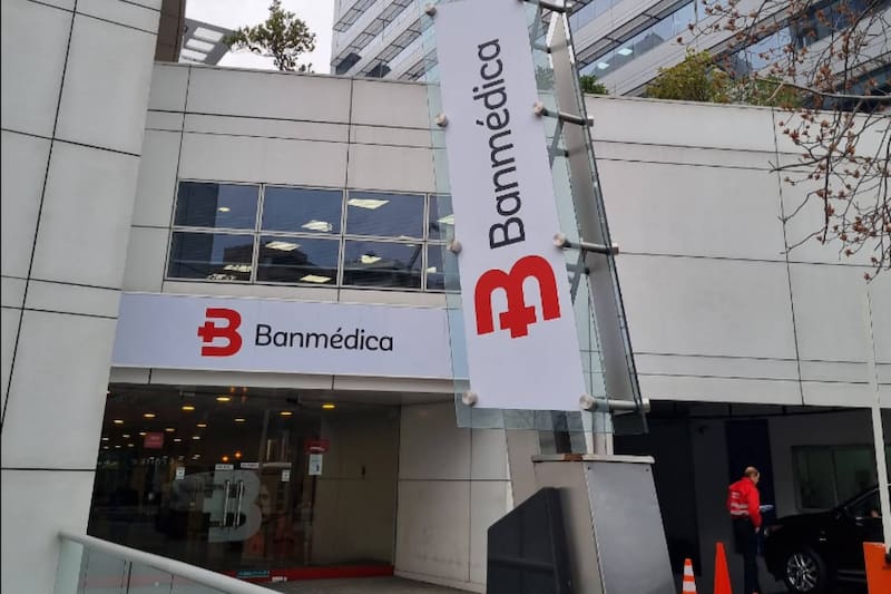 Si bien es rentable, UHG considera la firma muy pequeña para seguir operándola.