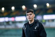 Perdió la titularidad en el fútbol europeo, es seleccionado chileno y despierta el interés de Colo Colo