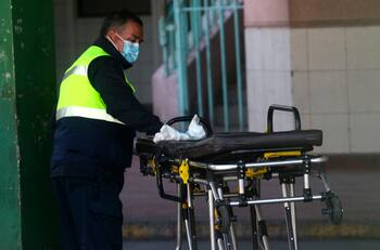 Chile registró más de 300 fallecidos por COVID-19 y contagiados superan los 27 mil