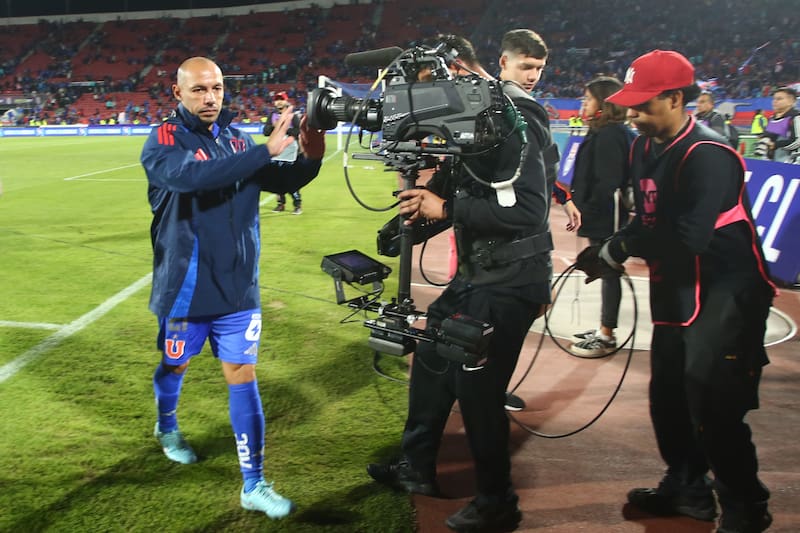 abordó los rumores que vinculan a Alexis Sánchez y Eduardo Vargas a la U. (Foto: Aton)