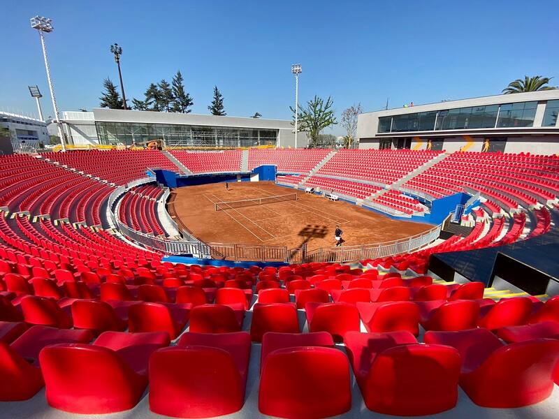 El remozado Court Central del Estadio Nacional.