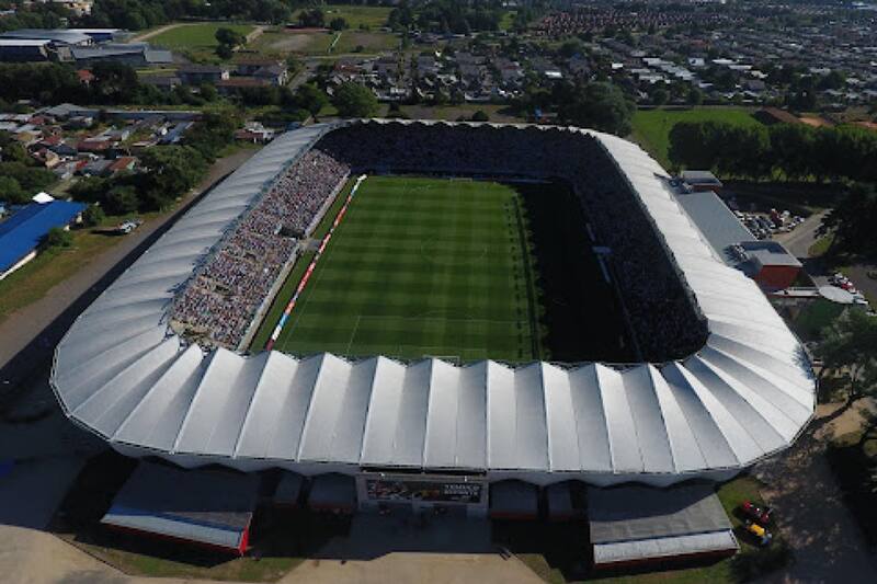 comienza a planear las primeras medidas para evitar problemas de seguridad cuando hagan de local.