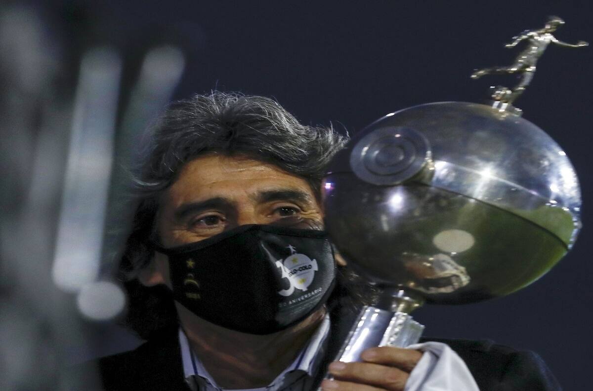 Sufre el fútbol chileno: Lizardo Garrido fue diagnosticado de leucemia y se mantiene internado grave