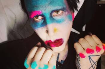 "Sobreviví a un monstruo": ex pareja de Marilyn Manson relató los abusos físicos y mentales que sufrió junto al cantante