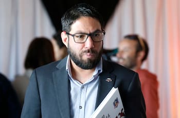 ¿Insinúa traición? Directivo de Colo Colo reaparece con recordada fotografía de Allende y Pinochet