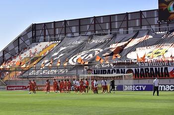 Gobierno autorizó los vuelos internacionales en Calama y La Roja recibiría a Argentina en el Zorros del Desierto