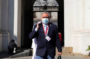 “Parece prudente tomar precauciones ya”: el llamado del doctor Ugarte por la variante Ómicron