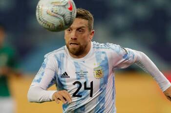 FOTO: Así quedó el tobillo de Alejandro “Papu” Gómez tras la derrota de La Roja ante Argentina