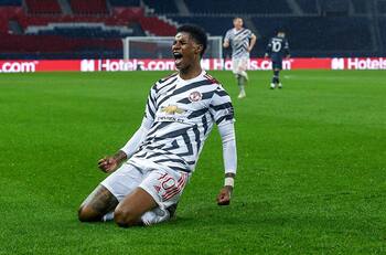 Manchester United bajó de la nube al PSG y lo venció como forastero en Champions League