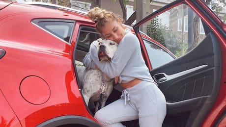 ¿Cuánto cuesta el versátil MG ZS que conduce Daniela Castro?