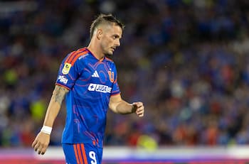 Afirman que la U intentó desprenderse de Octavio Rivero para fichar a volante uruguayo: “No quiso rescindir”