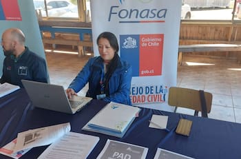 FONASA publica ofertas de trabajo en Santiago: ofrecen sueldos desde $745.000