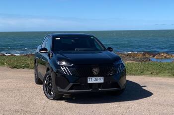 Peugeot electrifica por completo la manada del nuevo 3008