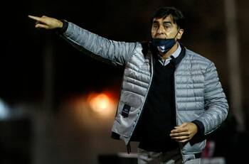 Gustavo Quinteros sorprende anunciando cuál es el principal objetivo de Colo Colo para este año