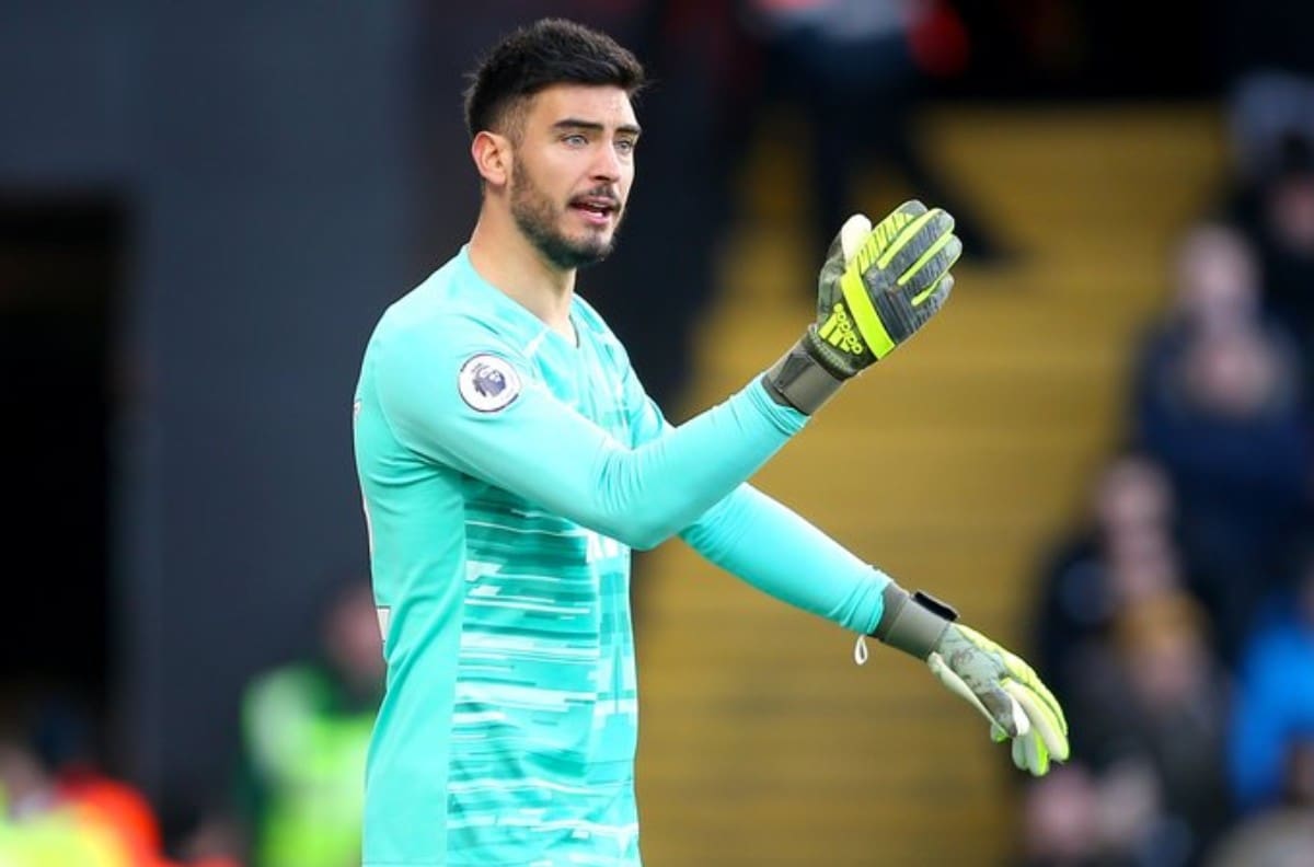 ¡Tapadón! Paulo Gazzaniga evitó el penal del Watford y salvó al Tottenham de la derrota