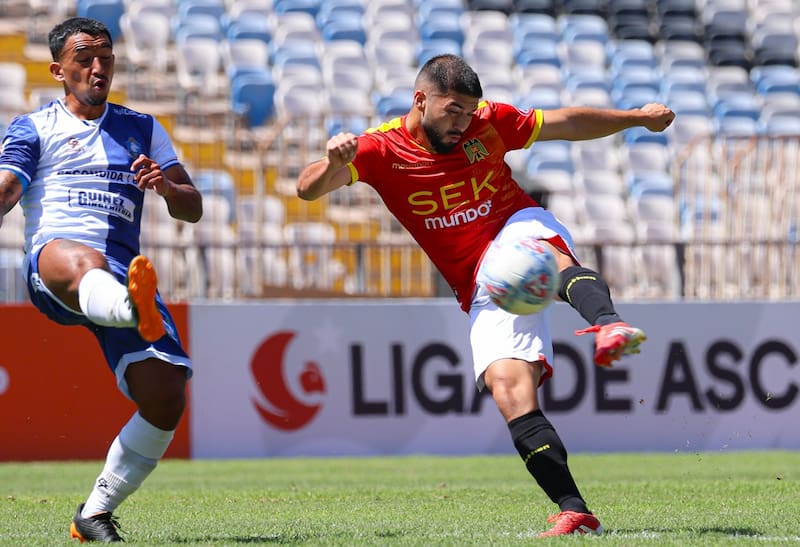 Por Primera B. Foto: Unión Española