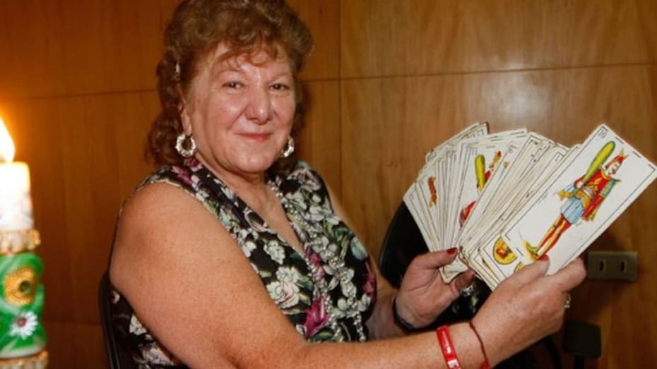 La tarotista profetizó un buen futuro para Daniel Fuenzalida.