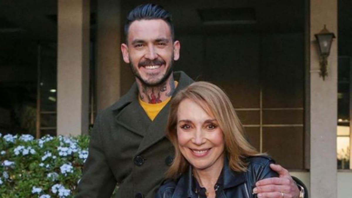 “Mi maquilladora personal”: Mauricio Pinilla muestra su complicidad con Karen Doggenweiler