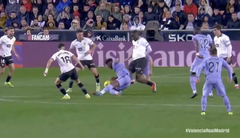 La escalofriante lesión que se vivió en el empate del Real Madrid vs. Valencia.