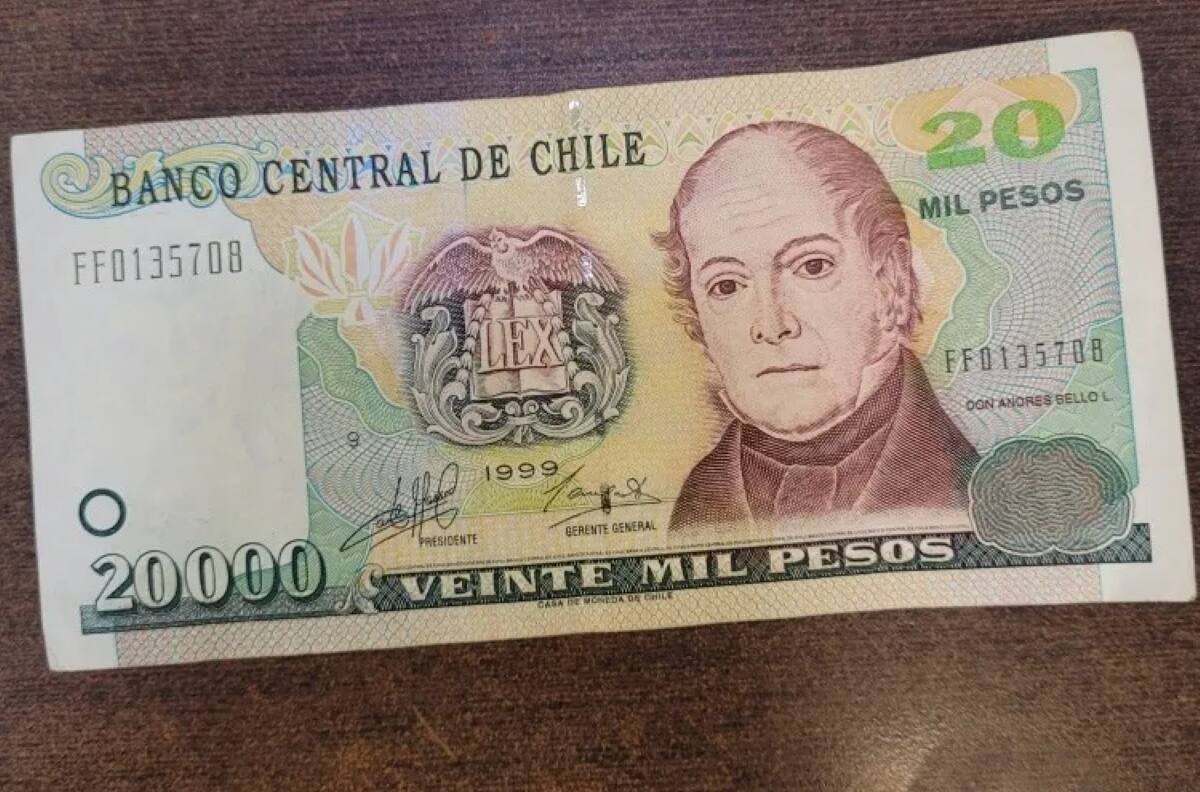 Numismática: Este es el billete antiguo de 20 mil pesos chilenos que se vende en $80.000