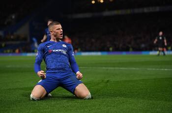 Ross Barkley estiró la cuenta para el triunfo parcial del Chelsea sobre Liverpool