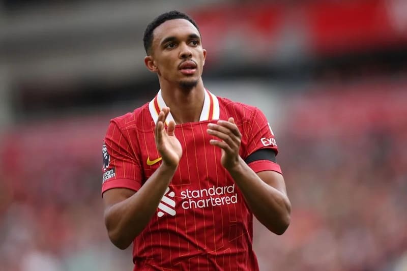 El inglés Trent Alexander-Arnold es una figura a nivel mundial. Campeón de todo con el Liverpool, hoy milita en el Real Madrid. Foto: EFE.