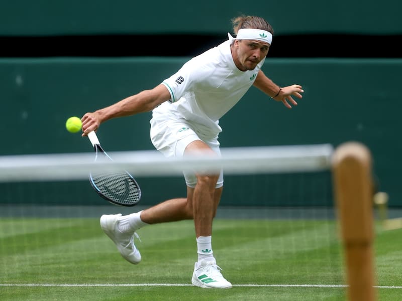 Se suma a la lista de figuras eliminadas en Wimbledon. EFE