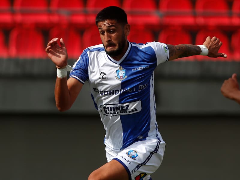 Sifup acusa a Deportes Antofagasta por el no pago de una deuda con el delantero. Foto: Photosport