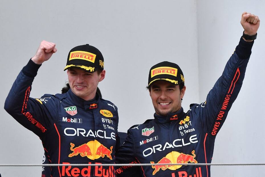 Max Verstappen y Checo Pérez compiten por el Campeonato de Pilotos.