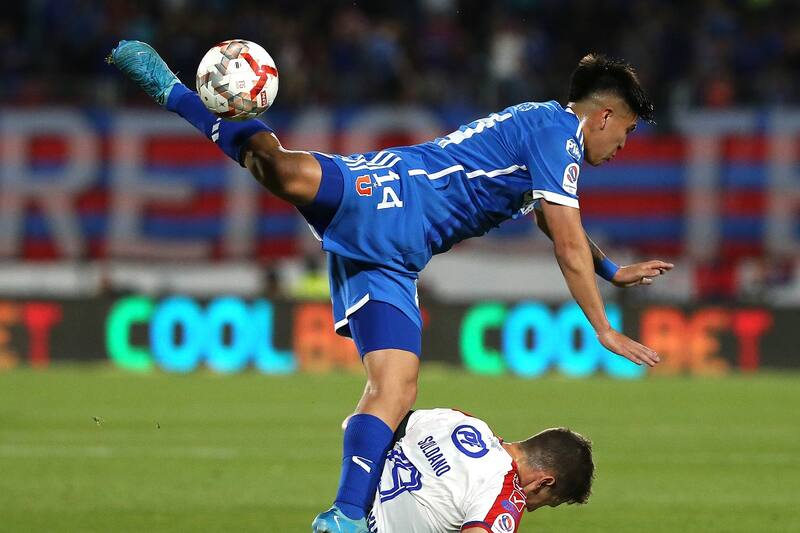 Marcelo Morales se convirtió en indiscutible para Gustavo Álvarez. Agencia Aton