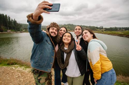 También existe el programa Gira de Estudio Sernatur el cual está destinado a potenciar la ocupación de los servicios turísticos en Chile.