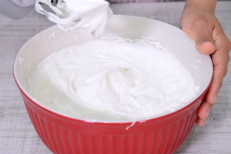 Así debe quedar la consistencia de la mezcla. (Quiero Cupcakes (YouTube))