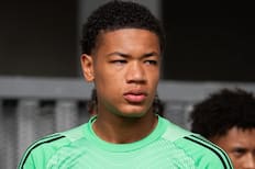 ¿Quién es Leonard Prescott, arquero de 16 años que debutará en plena Champions League por el Bayern Múnich?