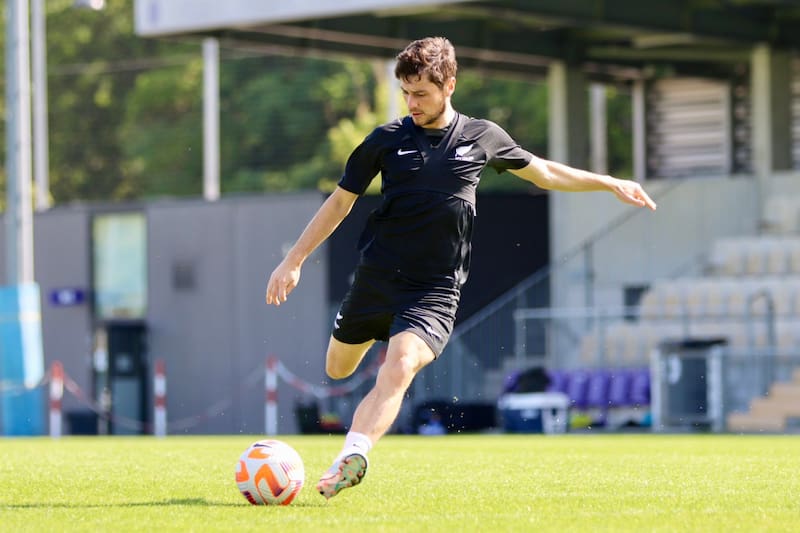 El ex atacante de Colo Colo fue titular y dio una asistencia en el amistoso de Nueva Zelanda con Qatar. (Foto: @nzallwhites)