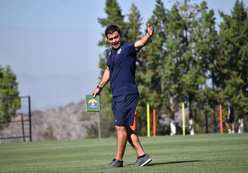 El entrenador se ha convertido en el técnico más frecuentado por el club en diversas oportunidades, casi siempre para que lo salve de la angustia del descenso.
