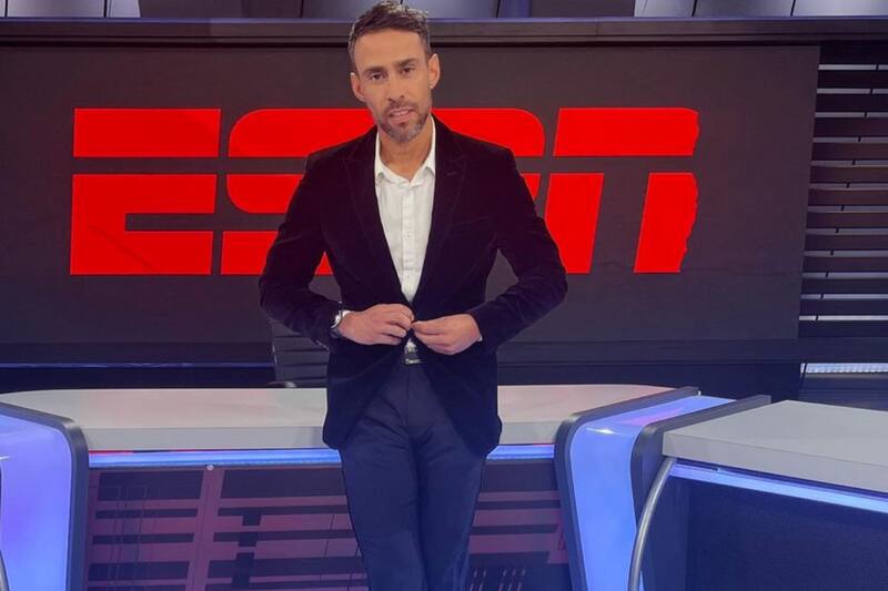 Se está hospedando en un lujoso Apart Hotel en la comuna de Lo Barnechea.