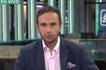 "Por alarmista": Critican duramente a Rodrigo Sepúlveda por cobertura noticiosa del incendio en el Hospital San Borja