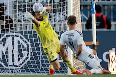 Fernando de Paul el salvador y Claudio Aquino el del gol: el 1 por 1 en la victoria de Colo Colo