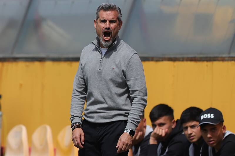 quiere evitar un doble descenso con Iquique y Unión Española. Agencia Aton