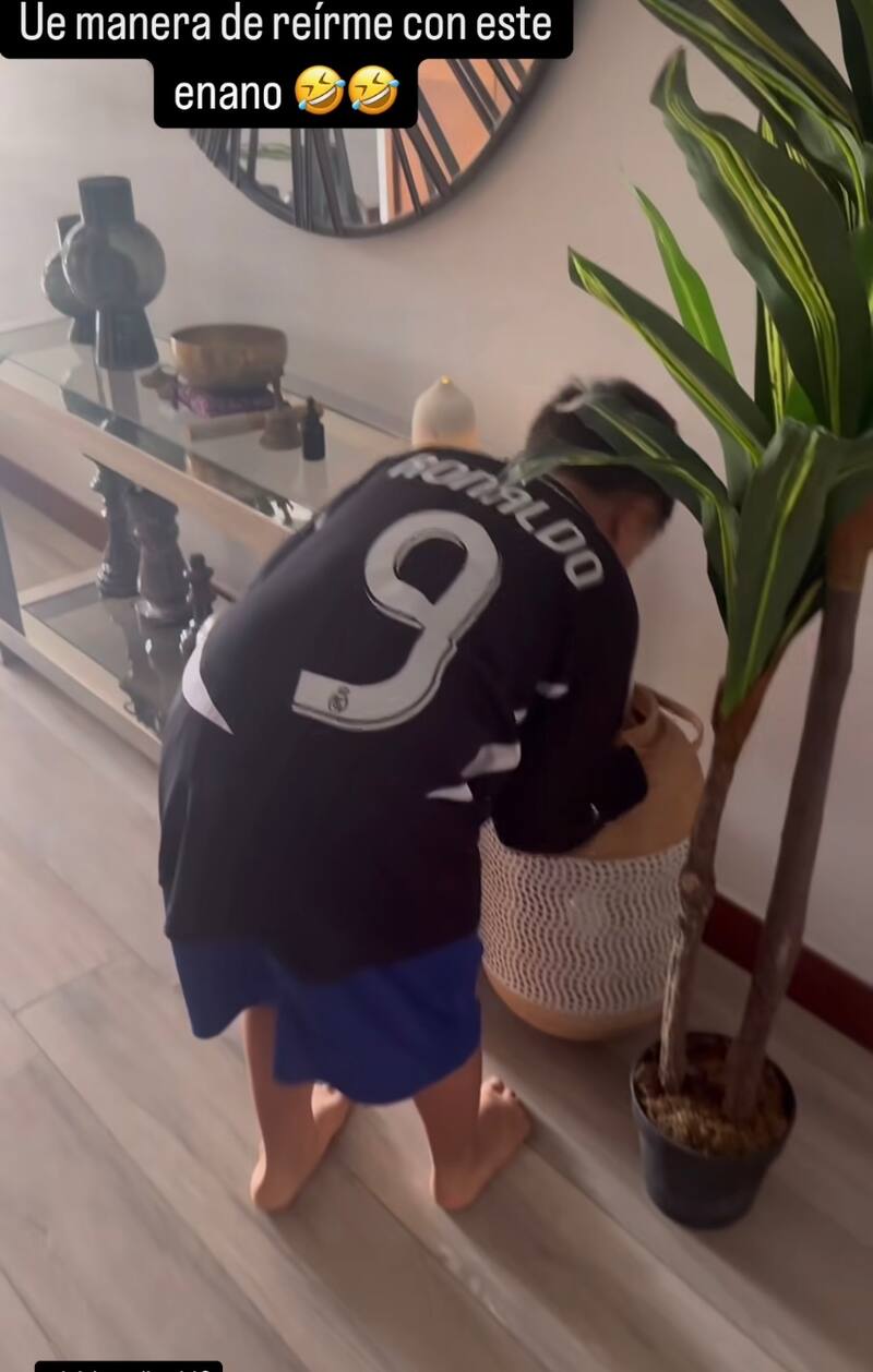 El futbolista celebró la Pascua junto al hijo menor que tuvo con Coté López.