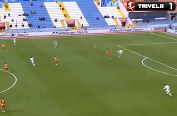 VIDEO | ¡Como el de Requena a Colo Colo! Increíble gol de arquero desde 80 metros en Europa