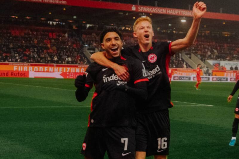 es uno de los dos fichajes que quiere el Manchester City para este mercado. (Foto: @Eintracht)