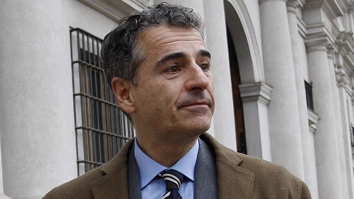 Andrés Velasco: Por qué en redes sociales vinculan al ex ministro con la crisis de Kazajistán