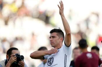 Colo Colo saludó en redes sociales al histórico Gonzalo Fierro en su cumpleaños