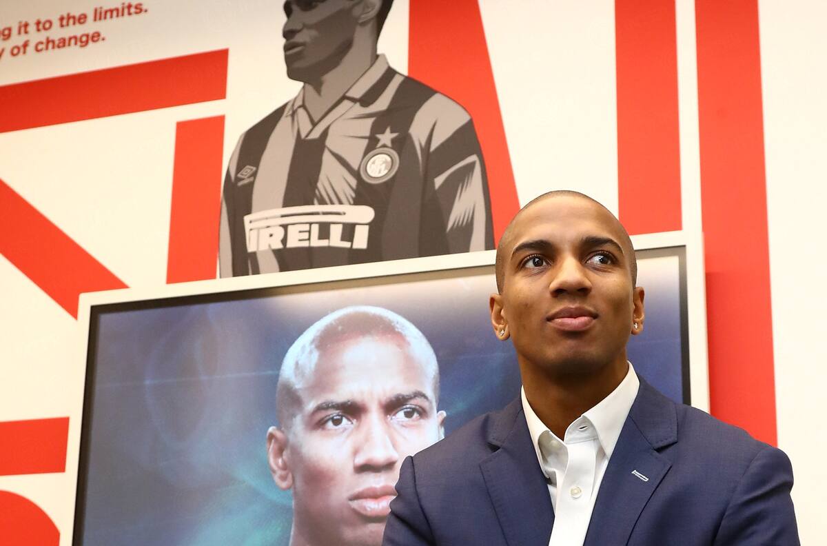 Ashley Young fue oficializado como nuevo refuerzo del Inter de Milán